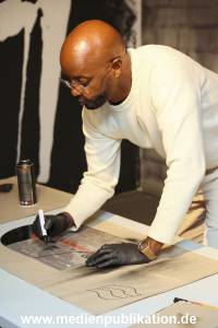 Banksy Charity 24102022 074