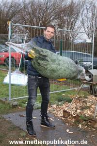 Glantz Promi Baumsaegen 11122016 118