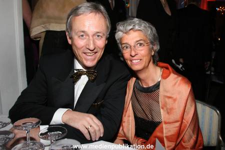 Blauer Ball 01042006 025