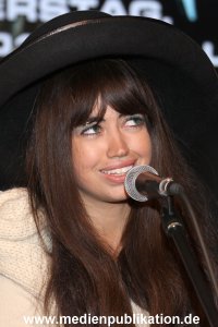 Aura Dione 11022010 015