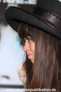 Aura Dione 11022010 016