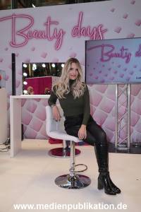BeautyDays Tag1 14112019 043