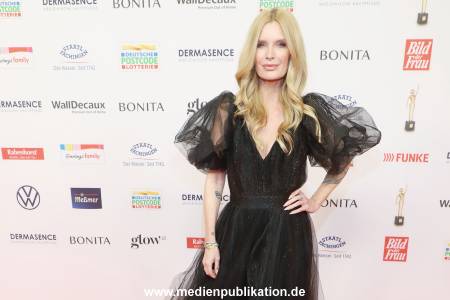 Goldene Bild der Frau 19112025 253