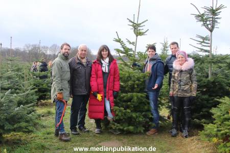 Glantz Promi Baumsaegen 11122016 166