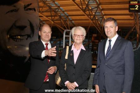 Helmut Schmidt Airport 10112016 119