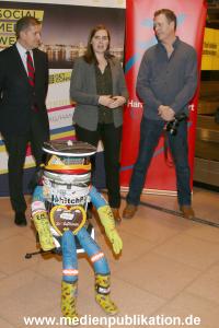 hitchBOT 23022015 028