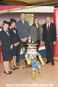hitchBOT 23022015 033