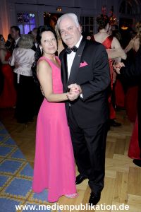 Blauer Ball 04042009 024
