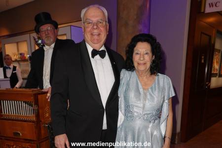 BlauerBall 01042023 020