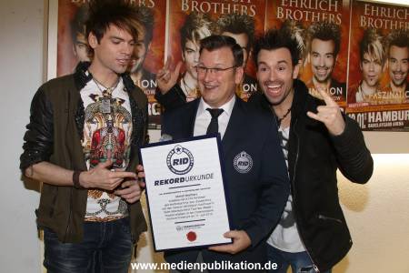 Ehrlich Brothers Weltrekord 08012017 020