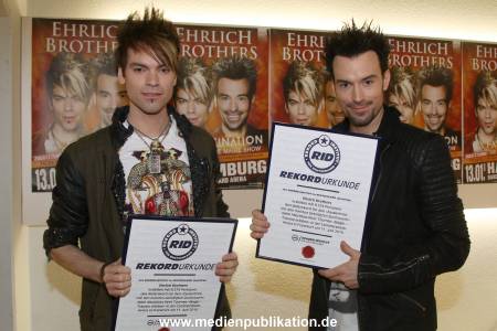 Ehrlich Brothers Weltrekord 08012017 031