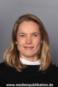 Frau im Wald 16032009 020