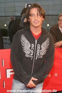 Akin Premiere 19092007 011