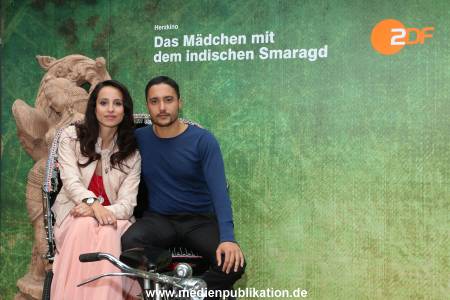 Maedchen mit Smaragd 27092013 038