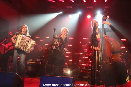 ESC Wildcard 27022014 024