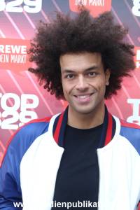 Radio Hamburg Top829 02040218 026