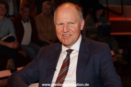Lanz Sendung1 04032020 034