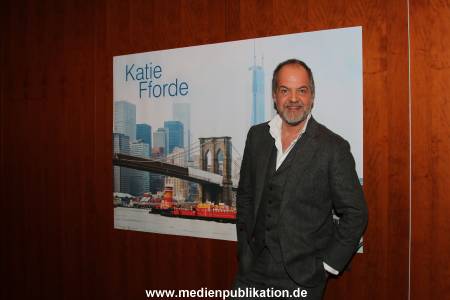 Katie Fforde 28112013 114
