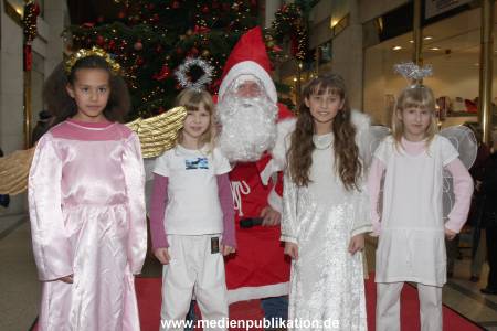 Phoenix Charity 06122007 043