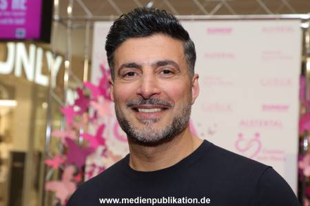Charity Flohmarkt 19042024 006