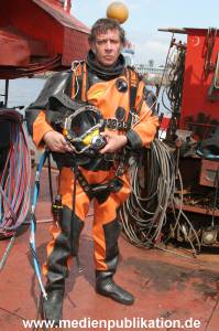 Mann im Strom 013