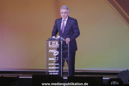 LEA Award 04042016 525