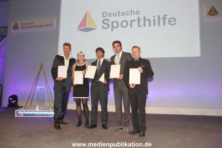 GoldeneSportpyramide 12092015 0416