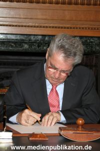 Heinz Fischer 16042012 026