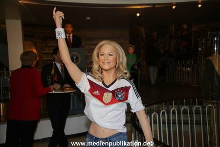 HeleneFischer Wachsfigur 16032016 120