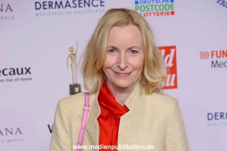 GoldeneBildDerFrau 09112022 038