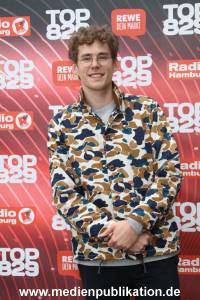 Radio Hamburg Top829 02040218 292