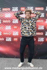 Radio Hamburg Top829 02040218 295