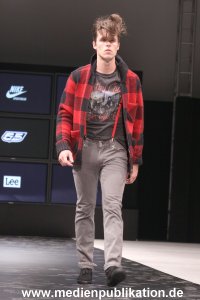 Frontlineshop Fashion 25062010 031