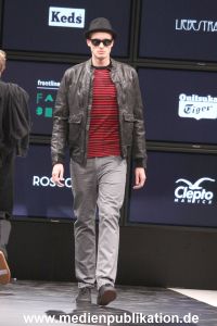 Frontlineshop Fashion 25062010 035