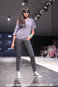 Frontlineshop Fashion 25062010 044