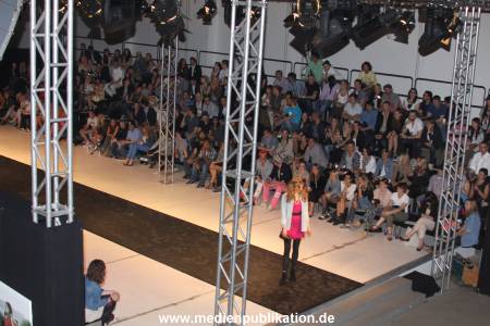 Frontlineshop Fashion 25062010 045
