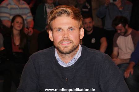 Lanz Sendung2 06042016 025