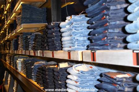 G Store Opening 10042013 157