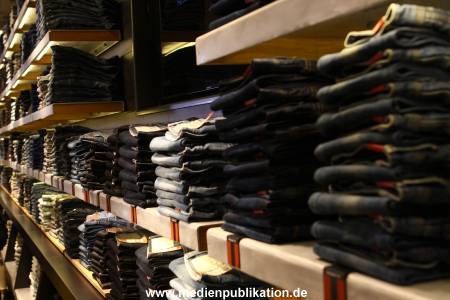 G Store Opening 10042013 159