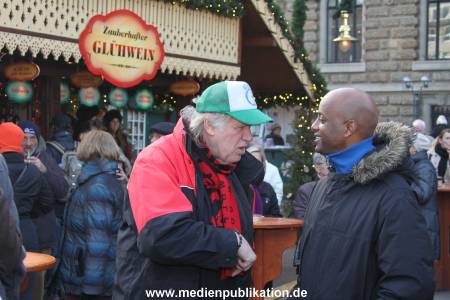 Weihnachtsmarkt 2112011 112