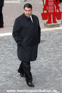 Loki Schmidt 01112010 093