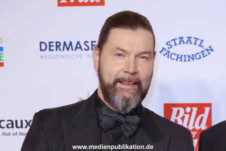 GoldeneBildDerFrau 09112022 231