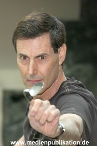 Uri Geller 14042008 051