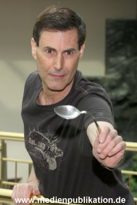 Uri Geller 14042008 064