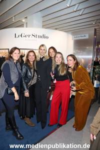Alsterhaus ChristmasShopping 20112025 871
