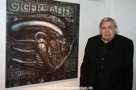 HR Giger 19012012 018