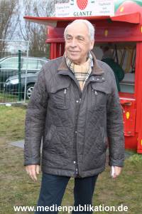 Glantz Promi Baumsaegen 11122016 001