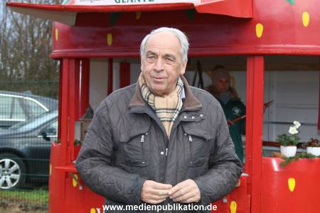 Glantz Promi Baumsaegen 11122016 004