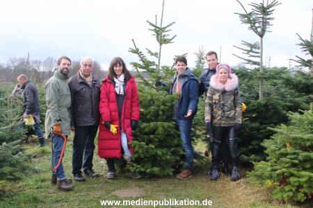 Glantz Promi Baumsaegen 11122016 160