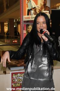 Kim Gloss 19022011 001